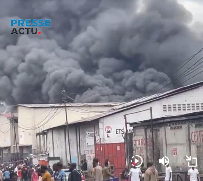 Images de l'incendie survenu dimanche à Limete à Kinshasa.