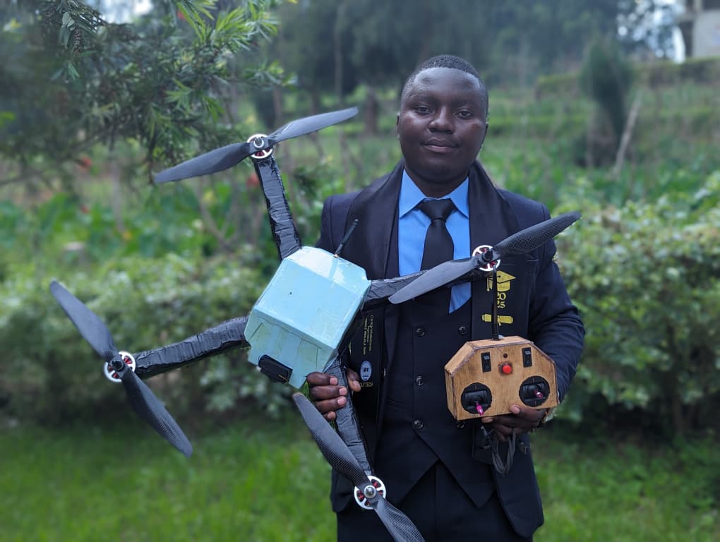 Butembo, Kambale Mulala Seth,  étudiant finaliste en Génie électromécanique à l’Université Catholique du Graben (UCG) de Butembo, au Nord-Kivu.
