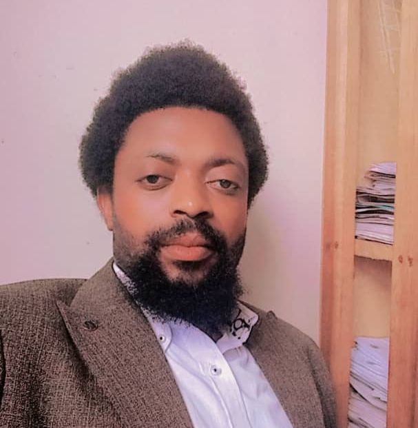 Alpha Nday Mwenze Spécialiste en Relations internationales.