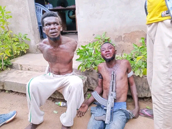 Au moins trois présumés braqueurs arrêtés lors d'une opération conjointe entre la PNC et les FARDC, à Boma au Kongo-Central. Crédit photo, ACP.