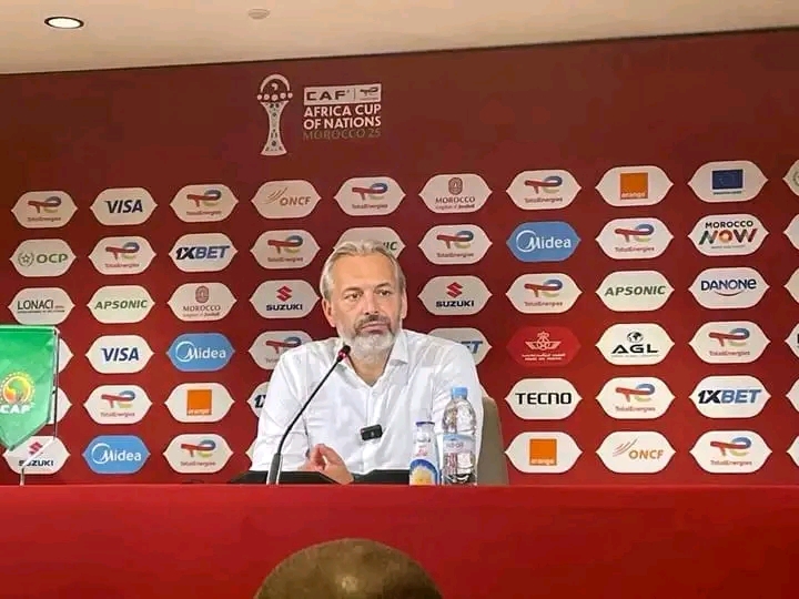 Sébastien Desarbre,  sélectionneur national des Léopards de la RDC, en conférence de presse d'avant match contre le Sénégal, comptant de la deuxième journée de phase des groupes CAN Maroc 2025.