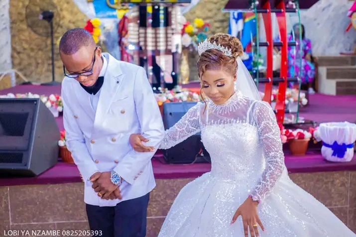 « Remettez la dote, famille Kalombo» : Cri du cœur à la famille de son ex-épouse l’ayant attrapé avec trois hommes à Kinshasa