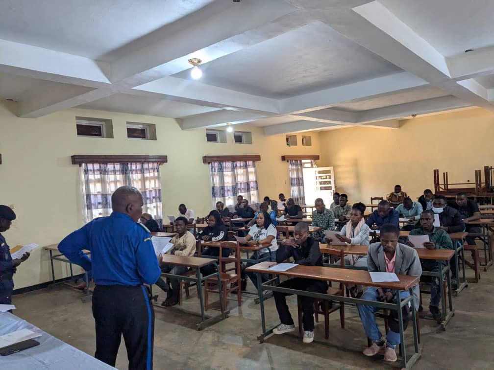 Lors du concours de recrutement à la police nationale congolaise (PNC), à Butembo, dans la province du Nord-Kivu, à l'Est de la RDC.