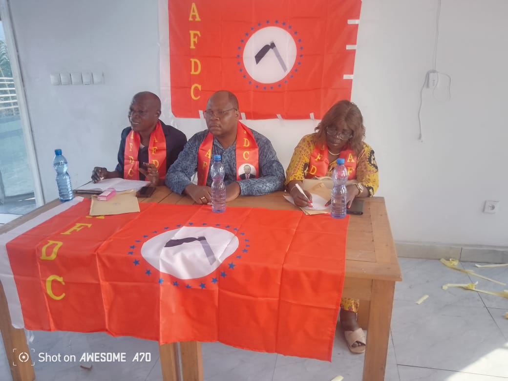 RDC : La Dynamique Bahati Lukwebo se défend et pourrait poursuivre la journaliste Lisette Mongendu