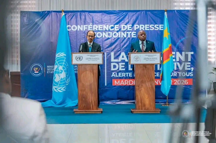 Lors de la conférence de presse après la réunion bilatérale entre Jacquemain Shabani avec son hôte des nations unies.