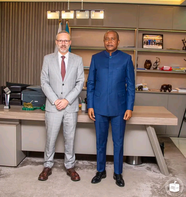 RDC : vers une collaboration entre la CENI et l’Ambassade de France à Kinshasa