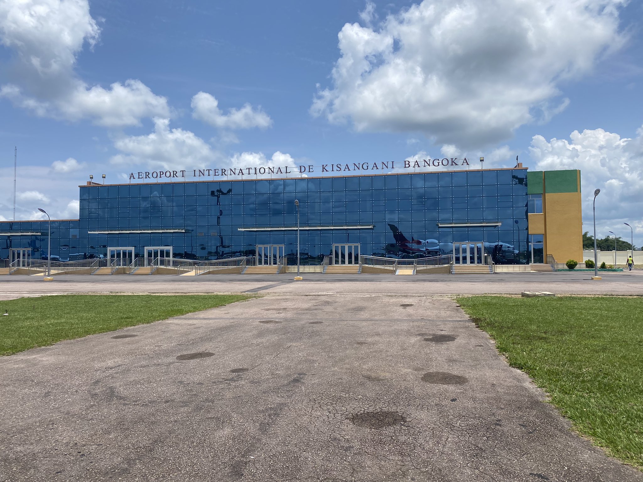 Aéroport de Bangboka : Paulin Lendongolia dénonce de nouvelles attaques de drones attribuées à la coalition M23-RDF