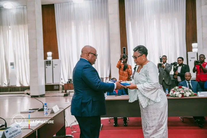 RDC : Judith Suminwa soumet au Parlement la ratification d’accords stratégiques avec Kigali et Washington