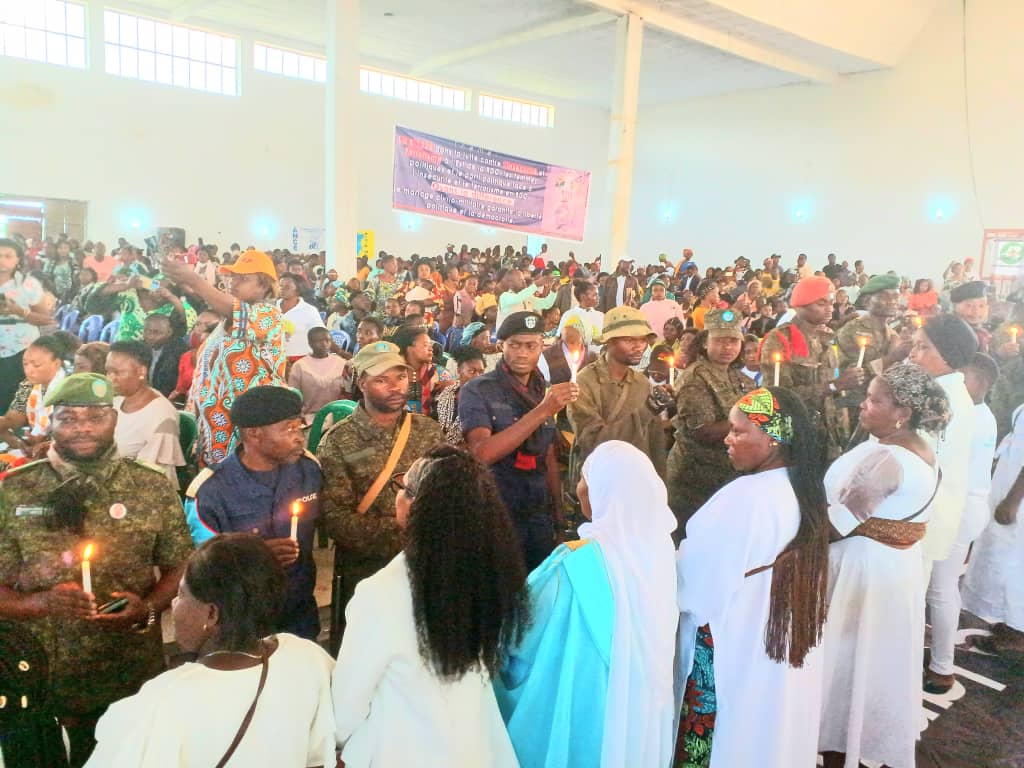 Lors de la cérémonie de clôture.