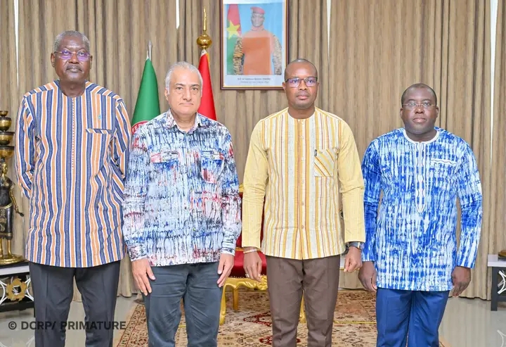 Le nouveau représentant résident du Programme des Nations unies pour le développement (PNUD) au Burkina Faso, Snehal Vasantlal, reçu par le premier ministre, Rimtalba Jean Emmanuel Ouédraogo, mardi 05 mai 2026.