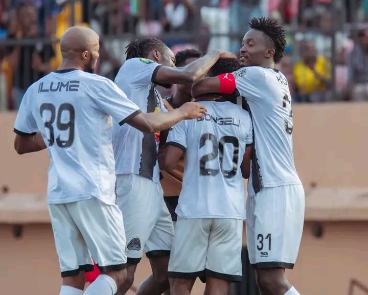 Les joueurs du TP Mazembe, en train de célébrer.
