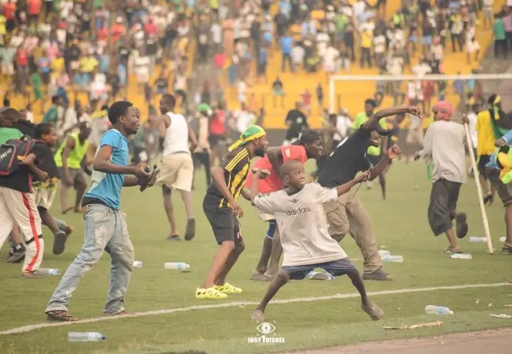 Les incidents survenus lors de la rencontre entre l'AS Vclub et Les Aigles du Congo, jeudi 21 mai, au stade TATA Raphaël.
