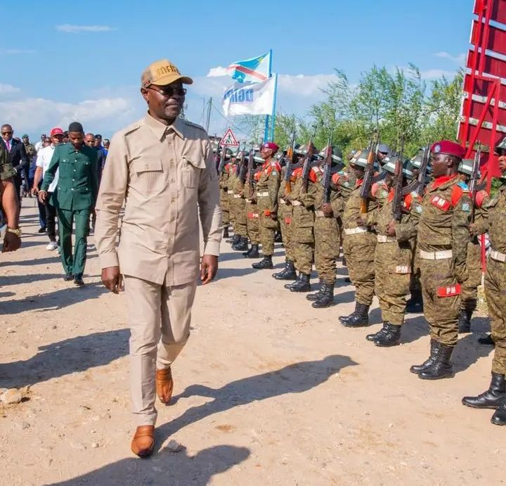 Est de la RDC : Guy Kabombo évalue la situation sécuritaire et le dispositif des FARDC à Uvira