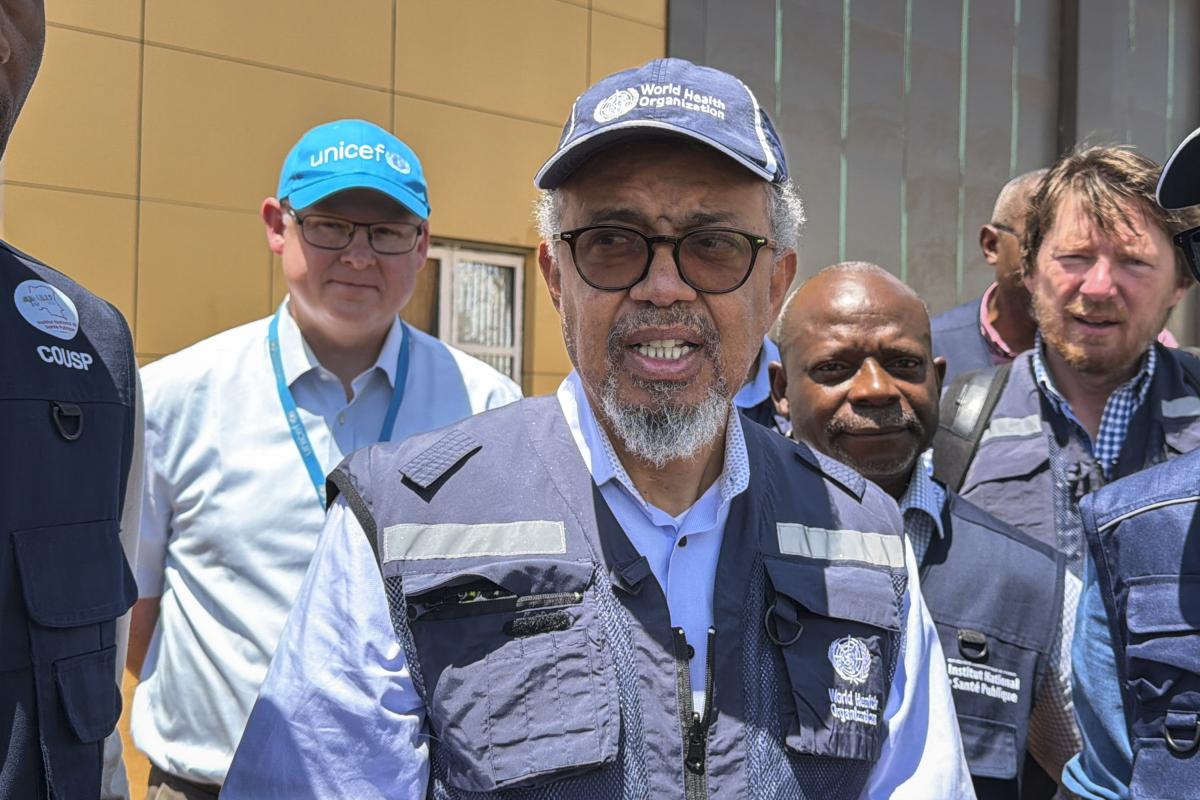 Le chef de l'Organisation mondiale de la santé (OMS), Tedros Adhanom Ghebreyesus, le 30 mai 2026 à Bunia, dans l'est de la République démocratique du Congo AFP Glody MURHABAZI