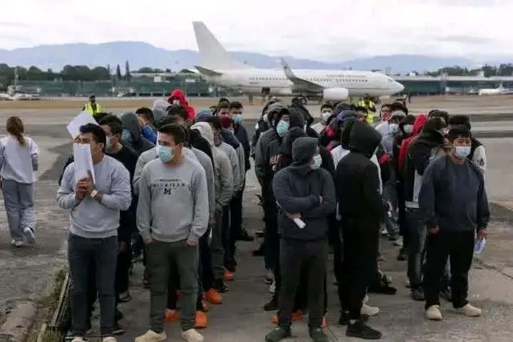 Photo d'illustration. Lors de l'arrivée des immigrants ressortissants américains.