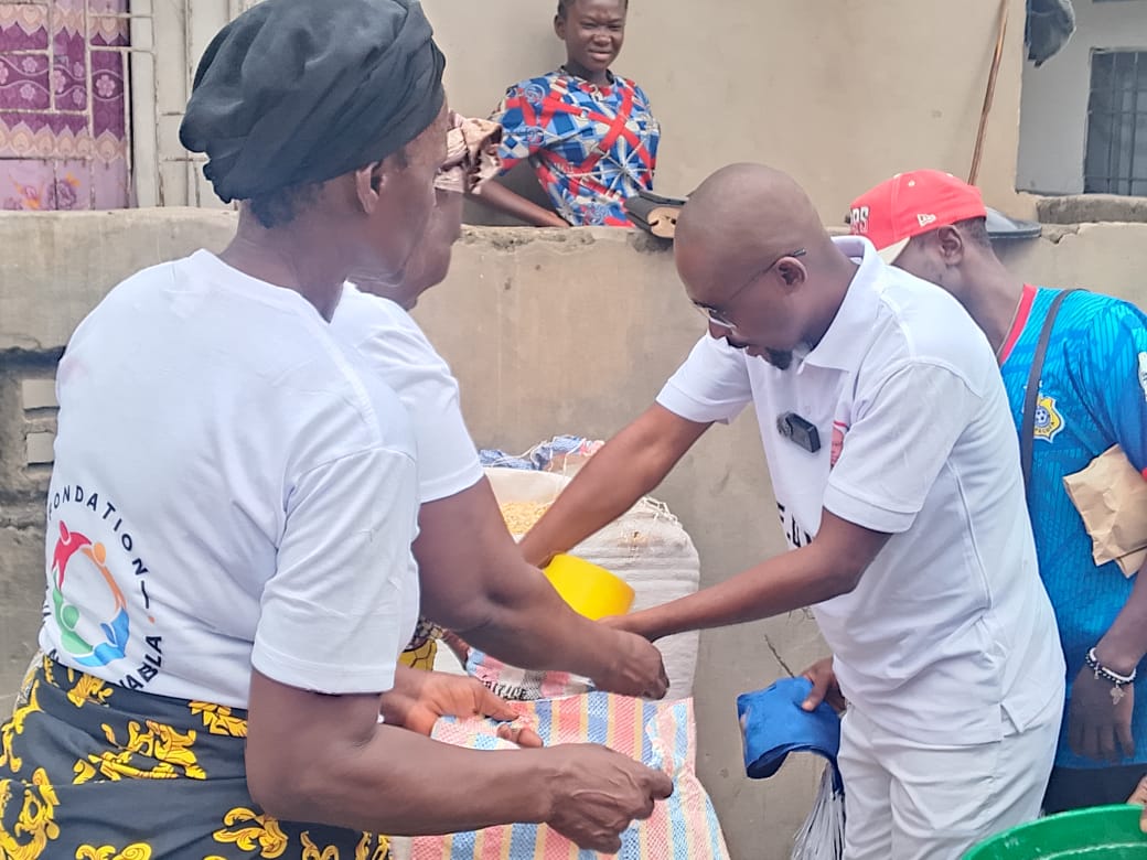 Mont-Ngafula : la Fondation Dany Ngoy Muabila apporte assistance et réconfort aux femmes veuves