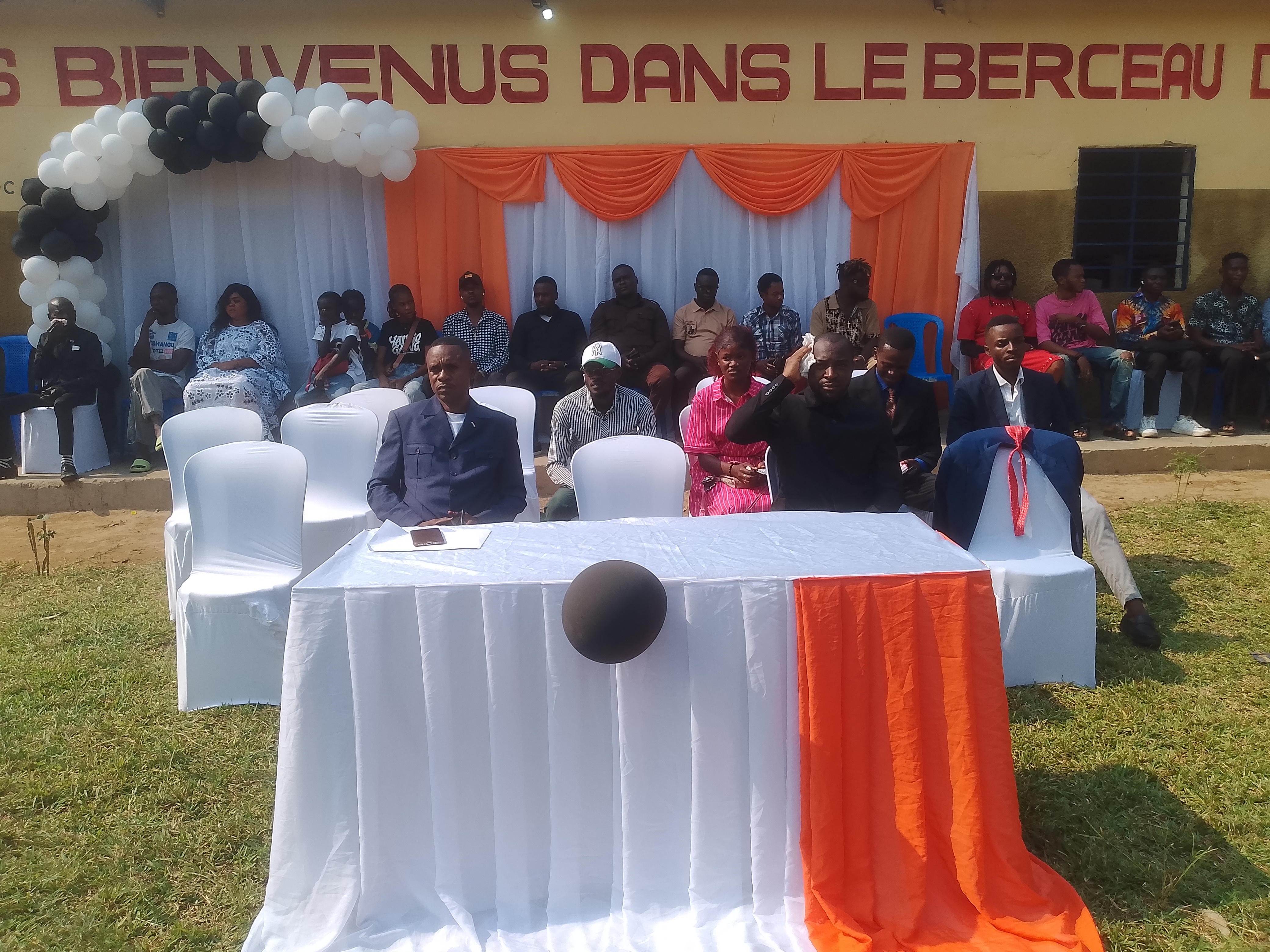 Groupe Scolaire Génies Modernes.