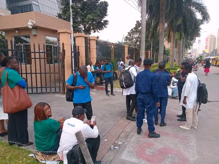 RDC : le SYLIMED engage une procédure judiciaire après des violences policières contre des médecins à Kinshasa