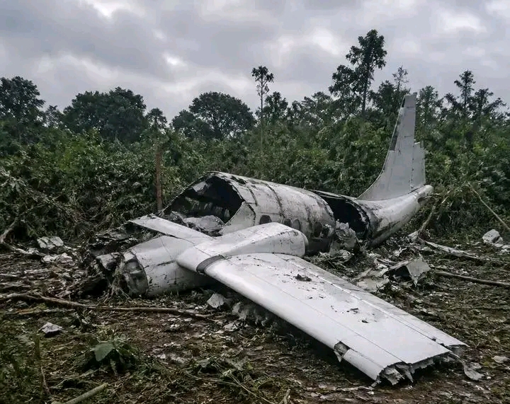 L'épave d'un avion, après au Nord-Kivu, dans le territoire de Walikale .