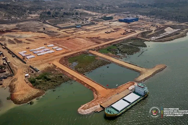 Tanganyika : Jean-Pierre Bemba satisfait de l’avancement des travaux du nouveau port industriel de Kalemie