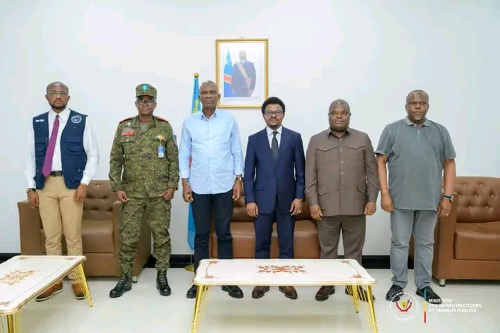 RDC : le gouvernement lance un programme de 22 800 km de routes pour désenclaver les provinces