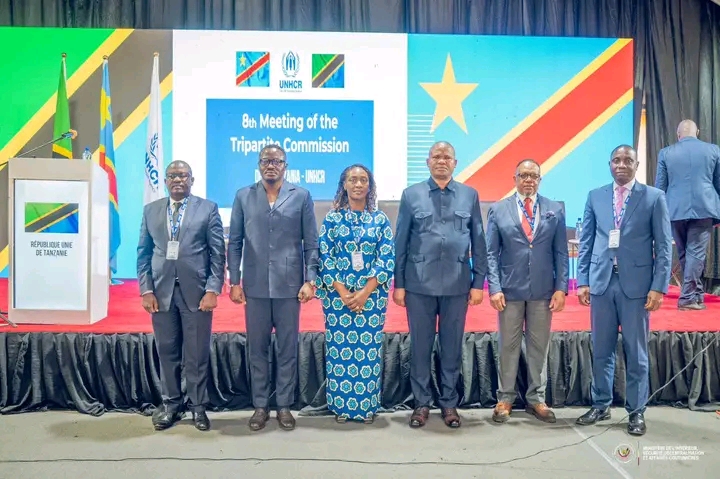 Lors de l'ouverture de la 8ᵉ réunion tripartite  « RDC – Tanzanie – HCR », sur le rapatriement volontaire des réfugiés congolais à Lubumbashi, dans la province du Haut-Katanga, en RDC.
