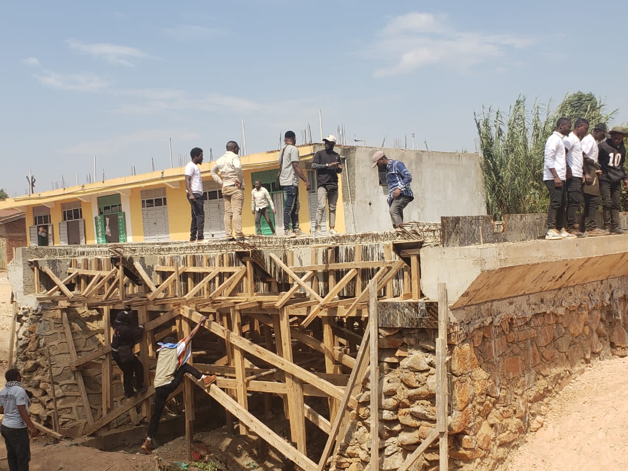 Nord-Kivu : la construction de plusieurs ponts relance les attentes sur les infrastructures urbaines à Butembo