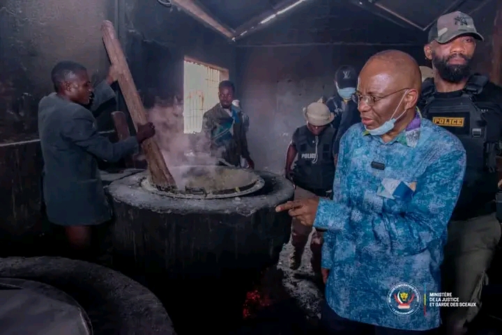 Kongo-Central : 427 détenus pour 150 places, le cri d’alarme de la prison de Mbanza-Ngungu