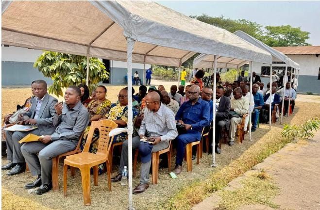 Kinshasa : lancement de la campagne pilote de recrutement de 5 000 enseignantes du secondaire à Tshangu