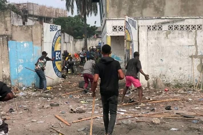 RDC : Fils Mukoko a-t-il relancé le débat sur l’usage des machettes par les militants de l’UDPS ?