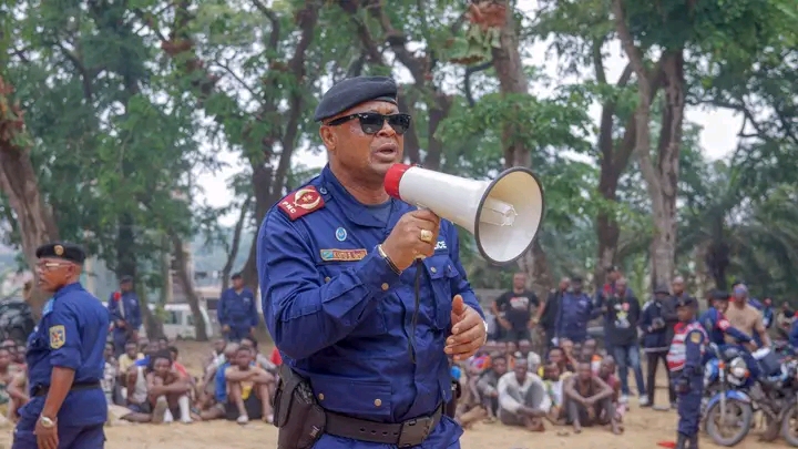 Kinshasa : 87 présumés criminels interpellés lors d’une opération policière à Mont-Ngafula